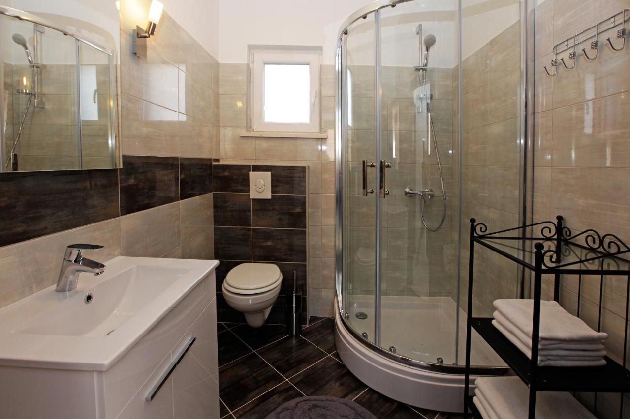 Iris Apartments Bol (Adults Only) 외부 사진