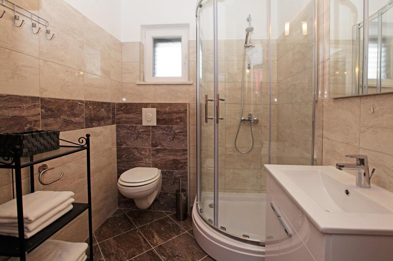 Iris Apartments Bol (Adults Only) 외부 사진